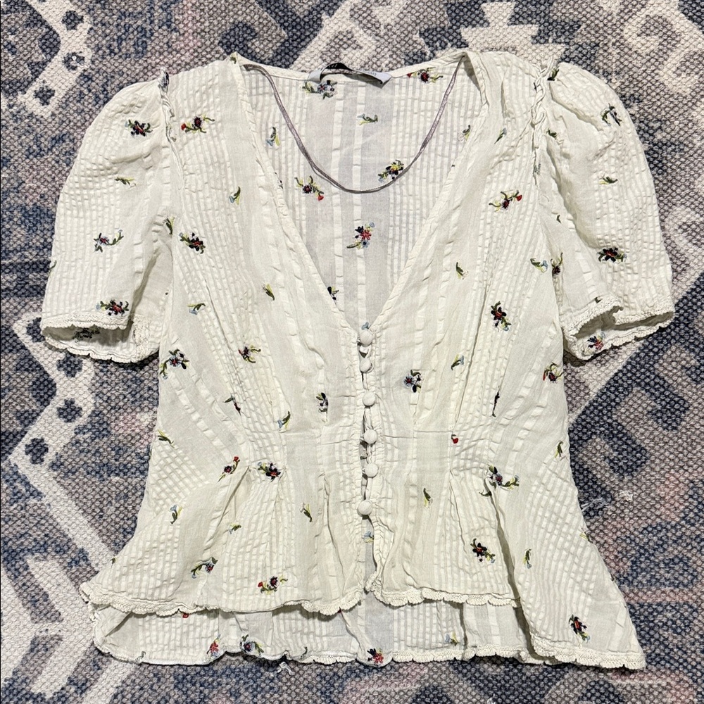 Zara white short sleeve Peplum Blouse with Floral Embroidery